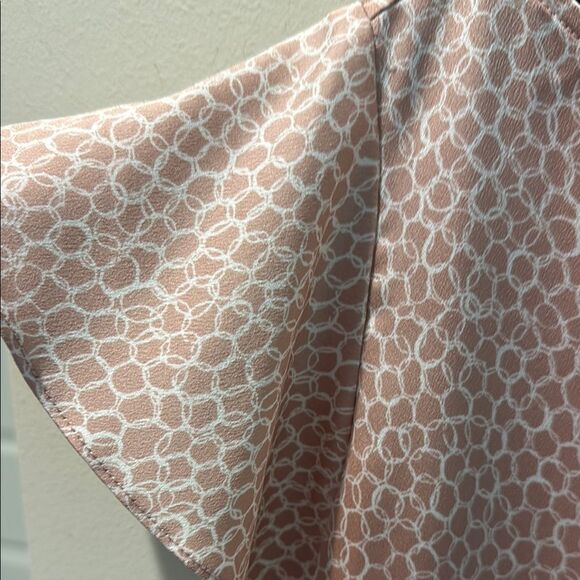 Nordstrom Pink Satin Patterned Women's Top size small - Picture 3 of 6